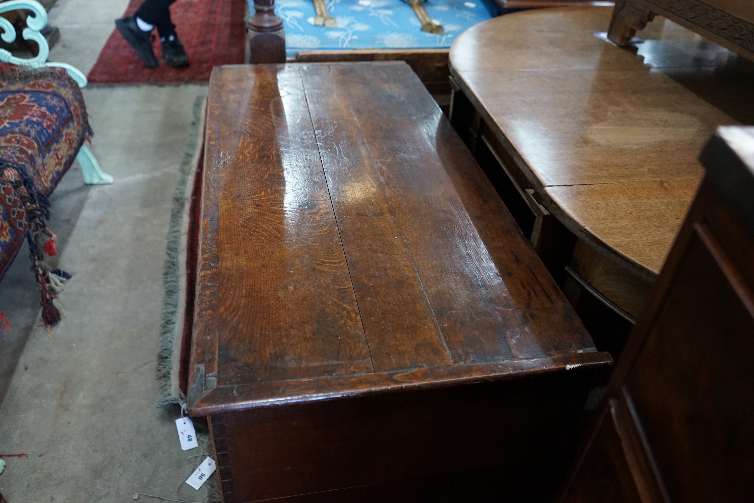 A George III oak mule chest, length 110cm, depth 52cm, height 65cm